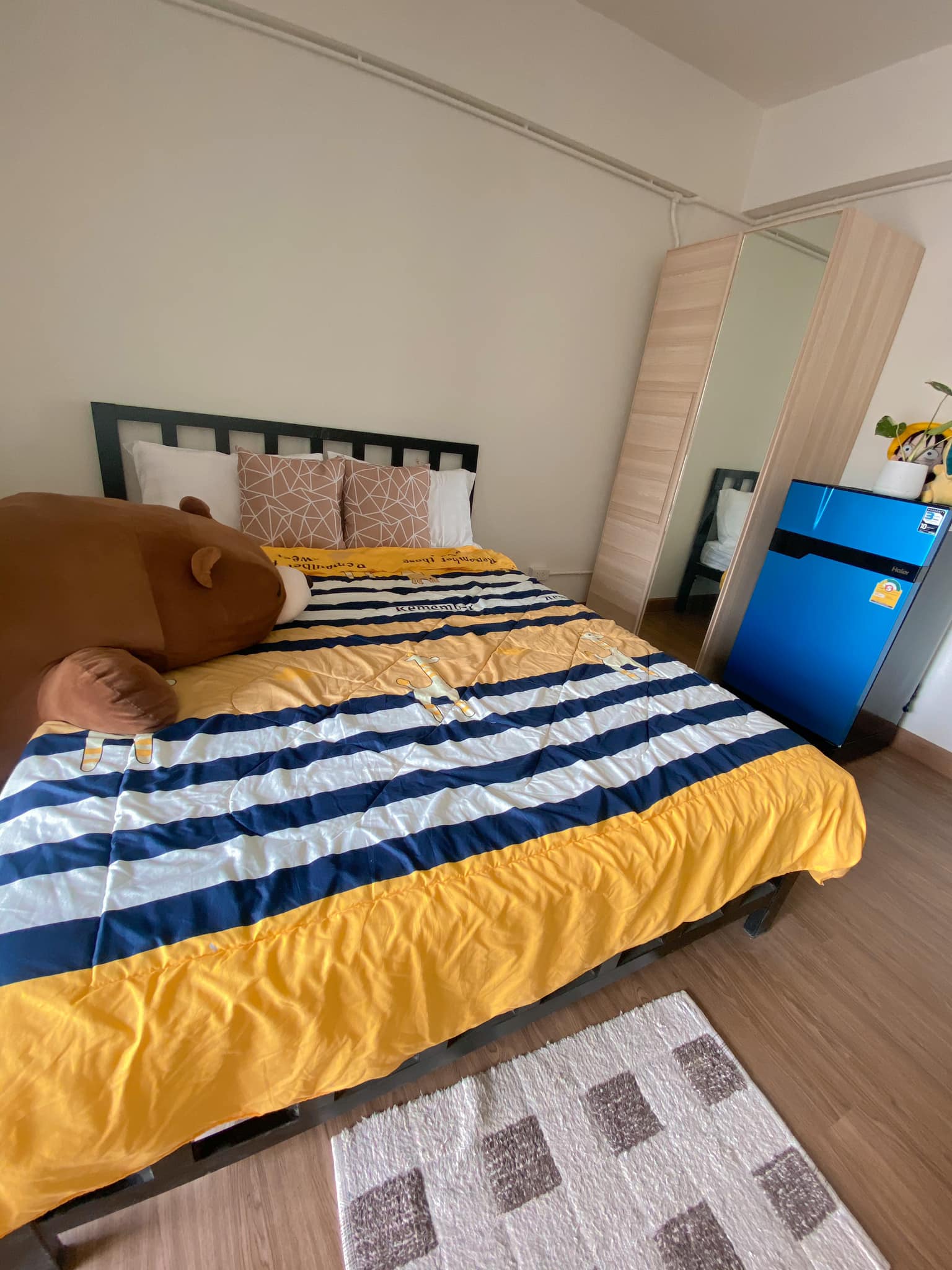 ห้องพัก หอพักพีรพัชร์ 1 พหล 55